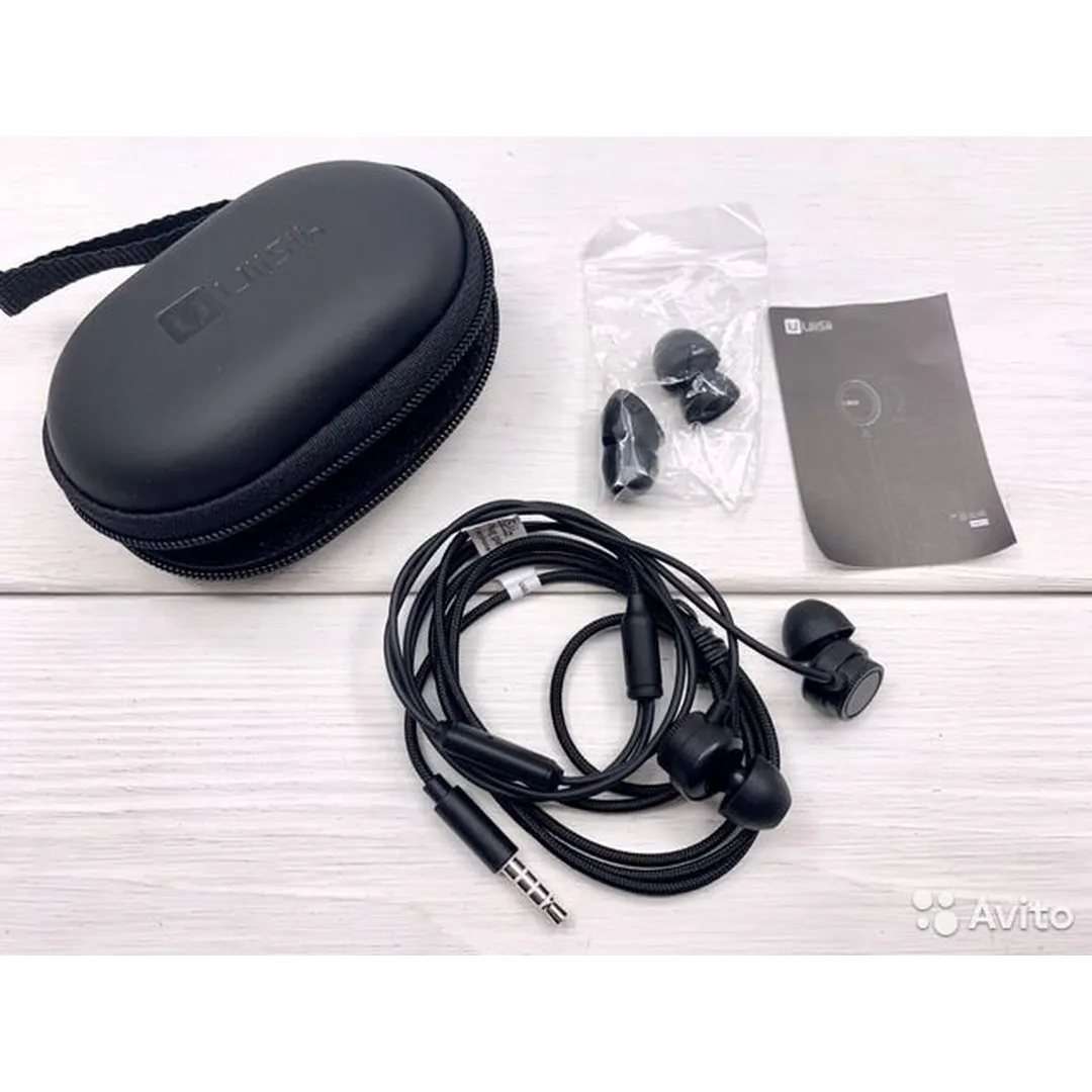 UiiSii HM13 In-Ear Earphone (With Headphone Pouch) - Ear Phone - Headphone